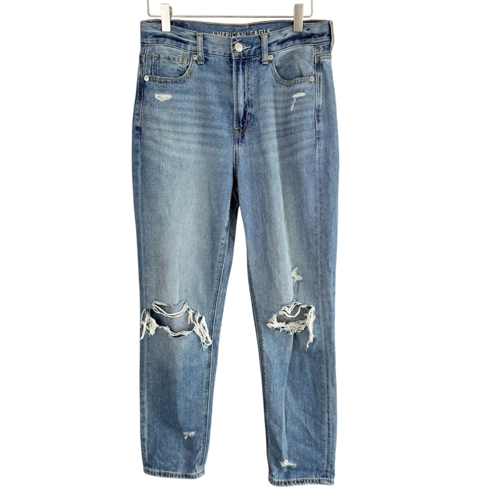 American Eagle Distressed Mom Jeans Size 4
